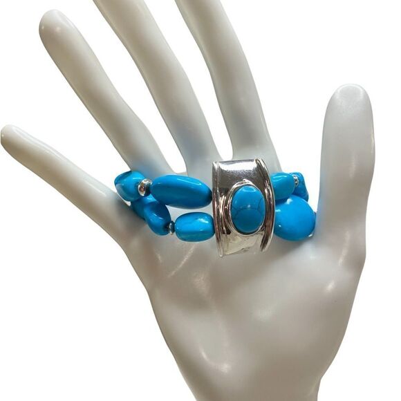 Faux Turquoise & Bright Silver Toned Stretch  Bracelet - Picture 3 of 7